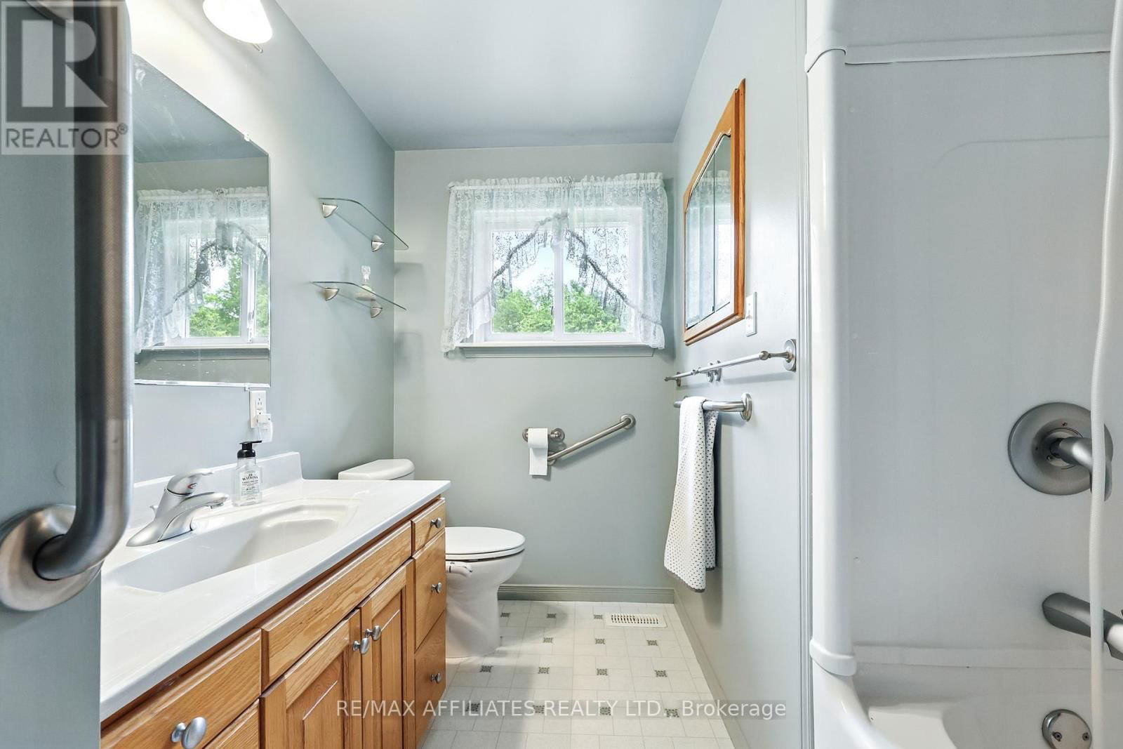 657 HARPER ROAD Image 10