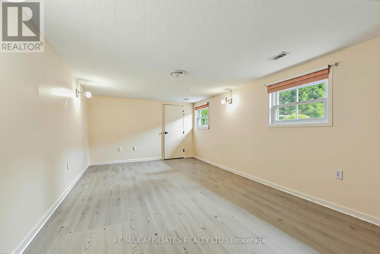657 HARPER ROAD Image 15