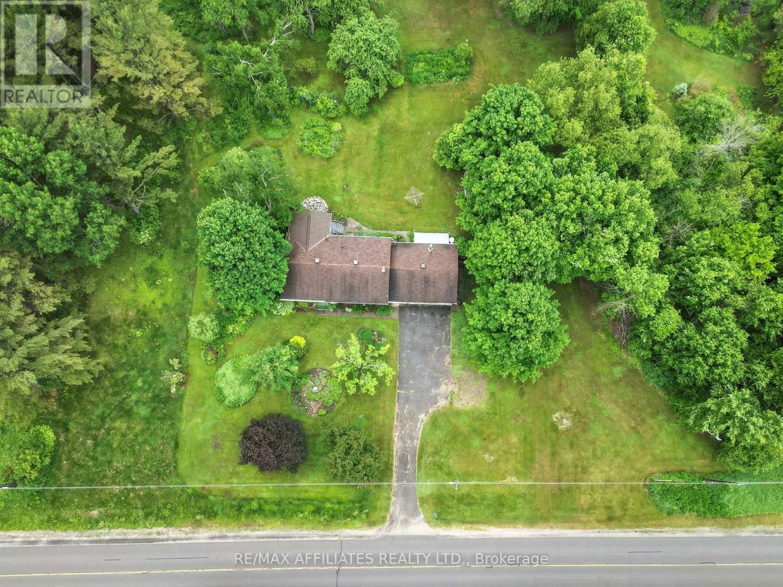 657 HARPER ROAD Image 24