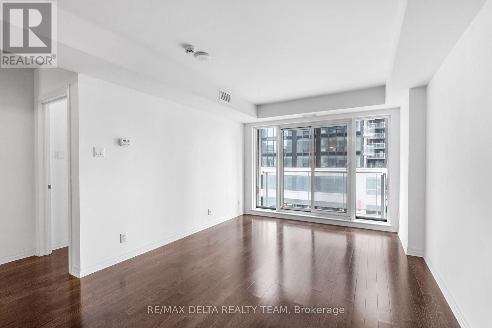 403 - 242 RIDEAU STREET Image 13
