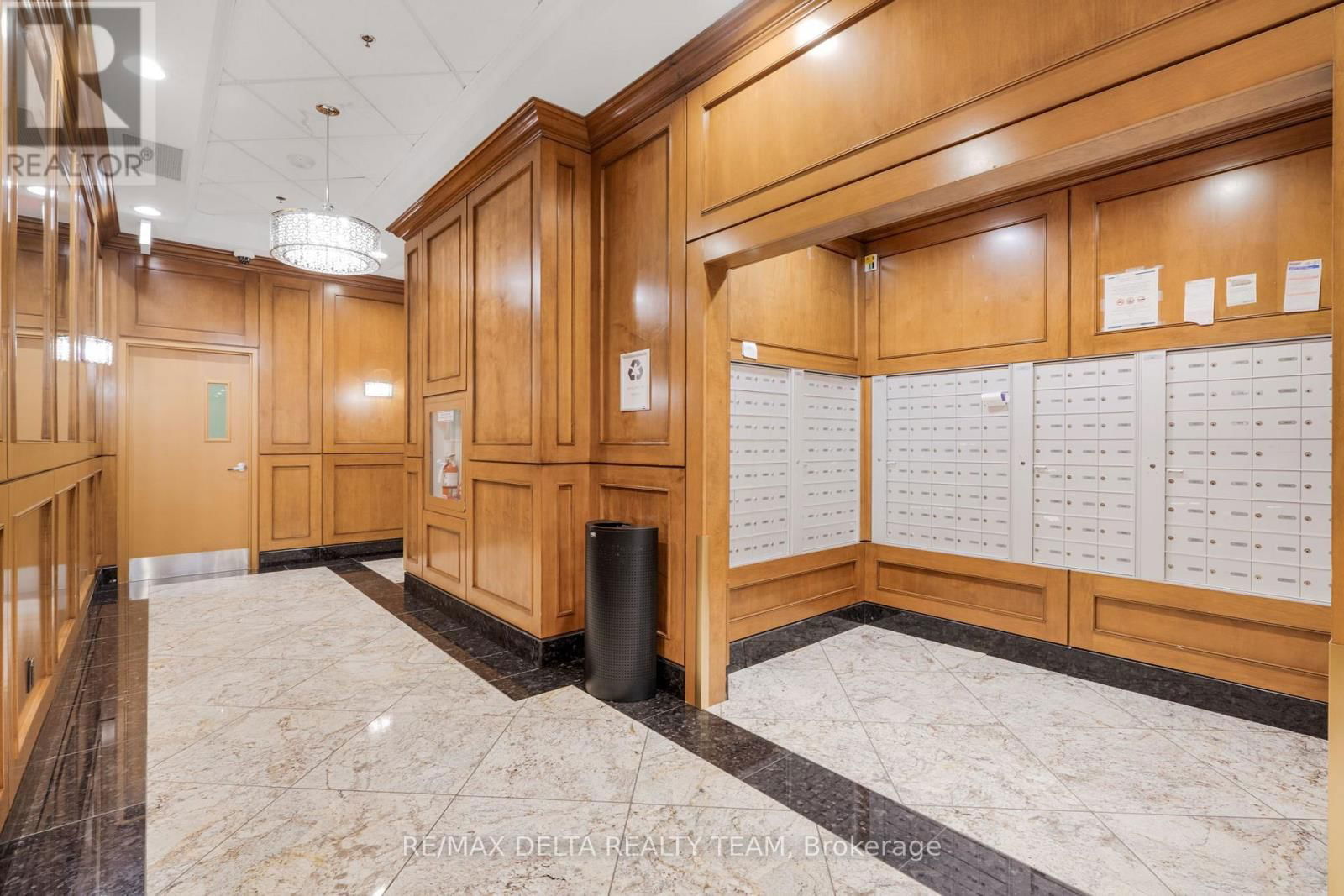 403 - 242 RIDEAU STREET Image 22