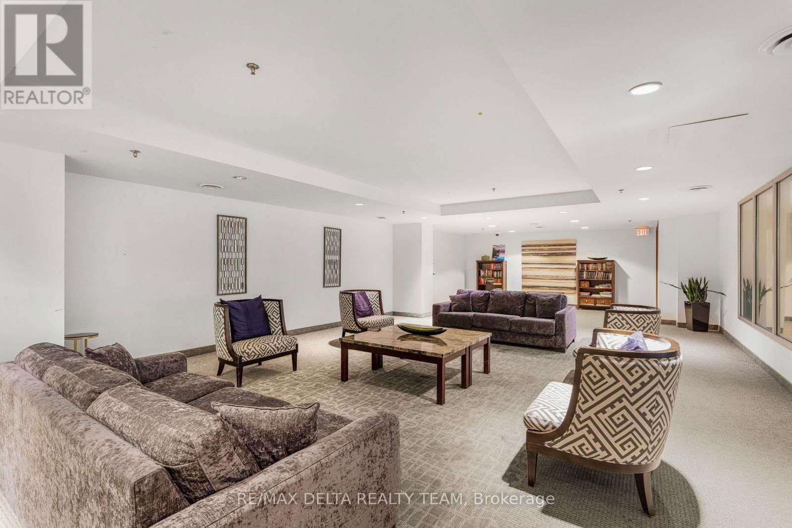 403 - 242 RIDEAU STREET Image 26