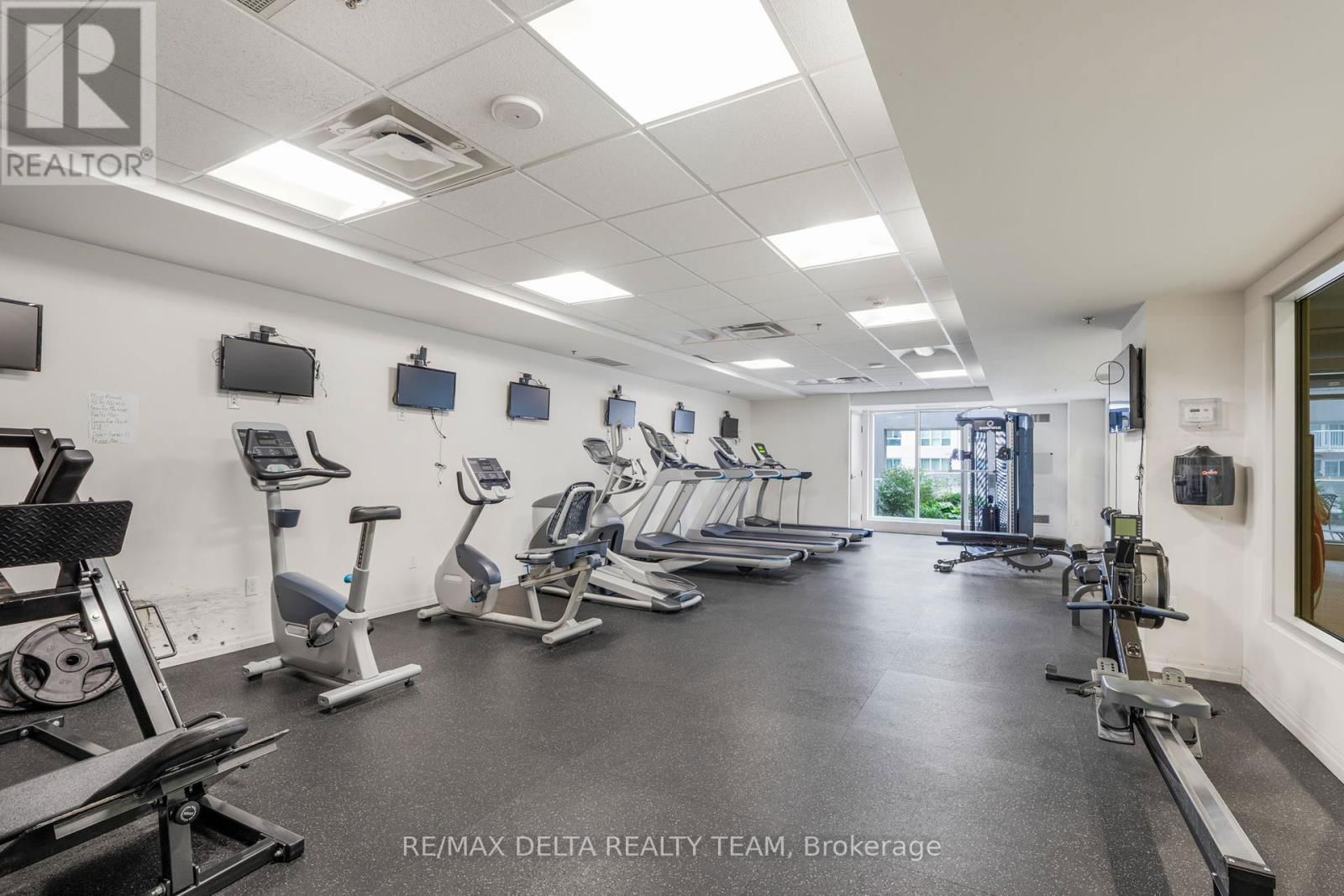 403 - 242 RIDEAU STREET Image 27