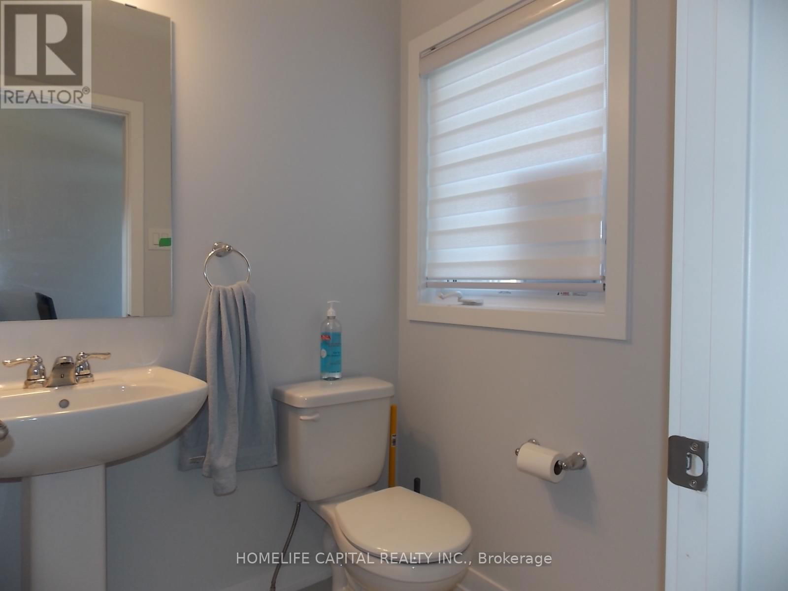 838 CROSSGATE STREET Image 17