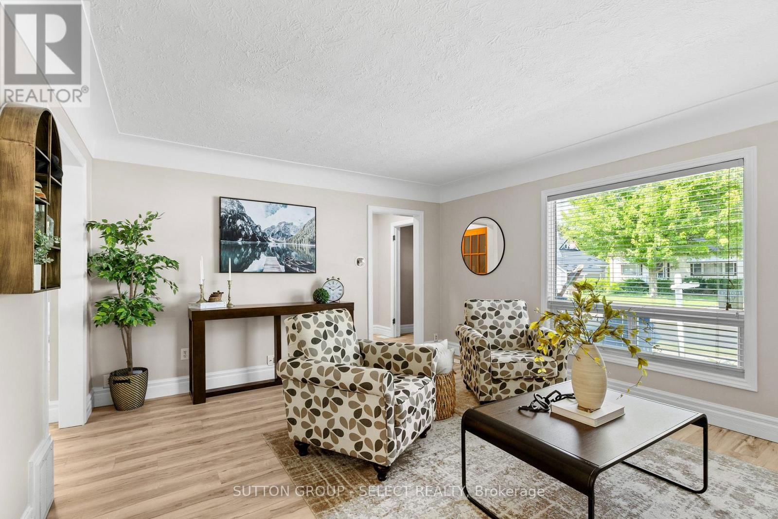 154 FOSTER AVENUE Image 10