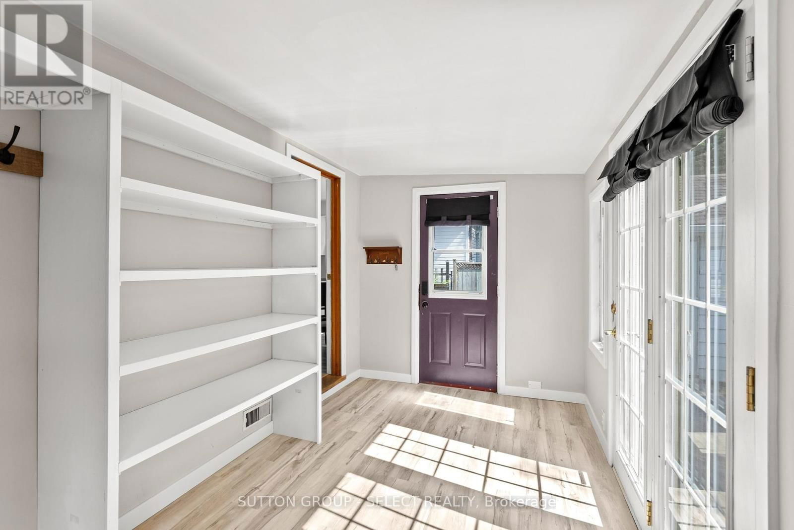 154 FOSTER AVENUE Image 21