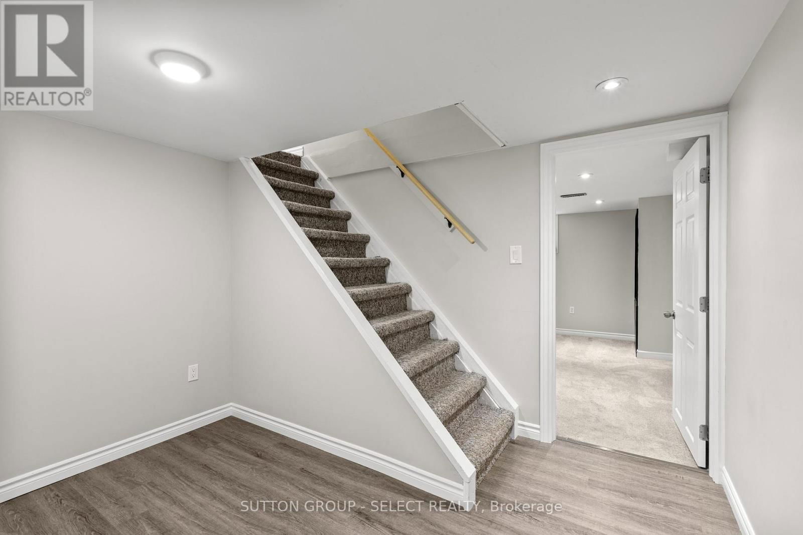 154 FOSTER AVENUE Image 35