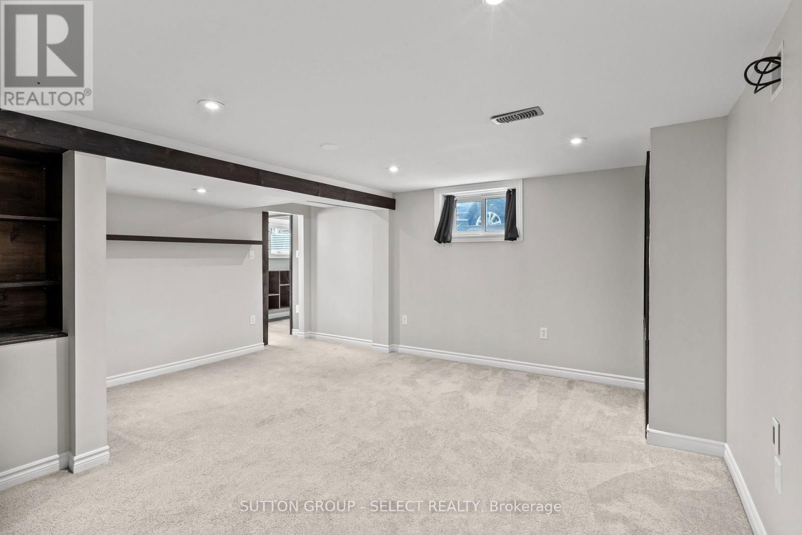 154 FOSTER AVENUE Image 36