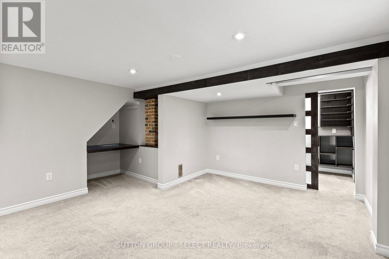 154 FOSTER AVENUE Image 37