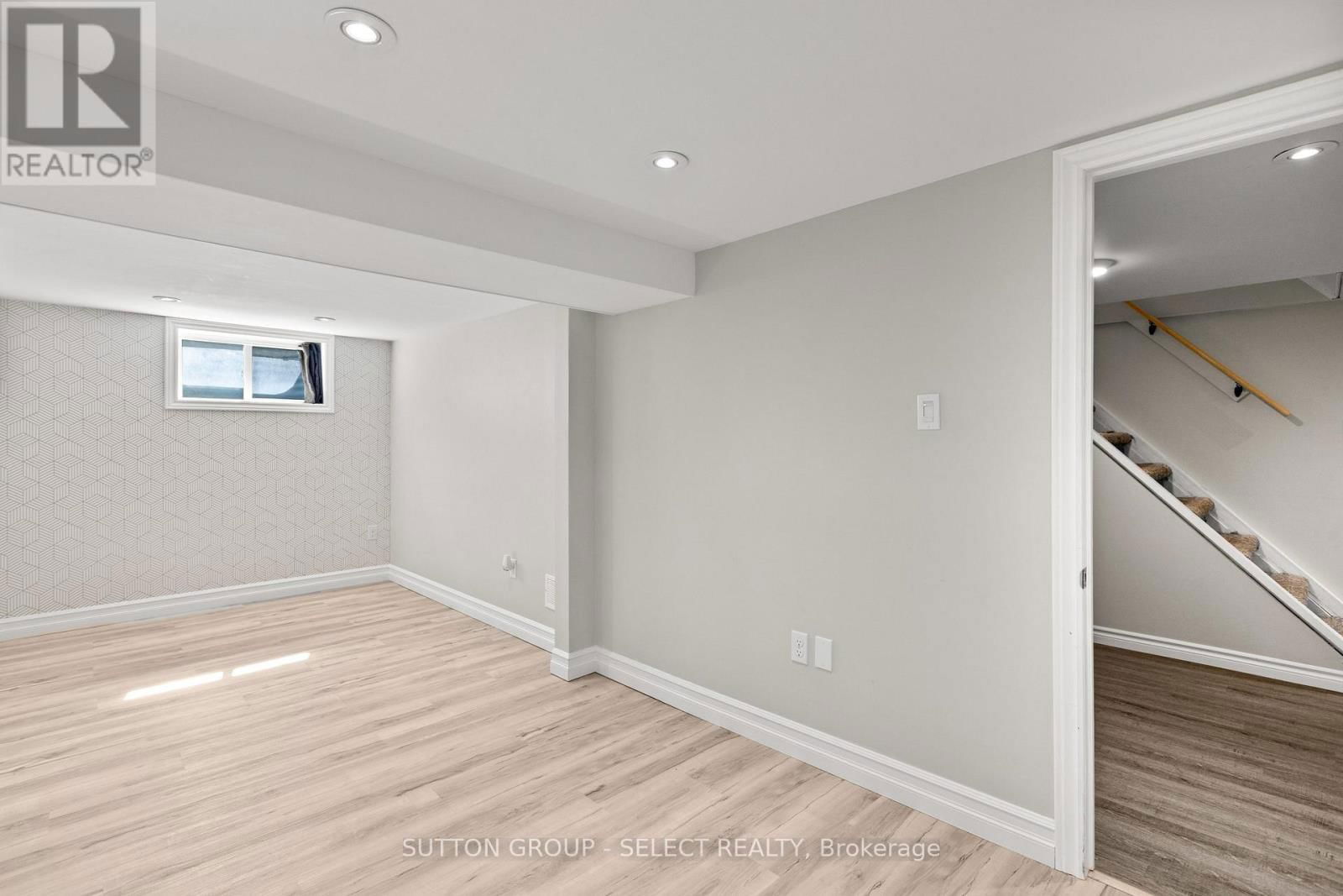 154 FOSTER AVENUE Image 39
