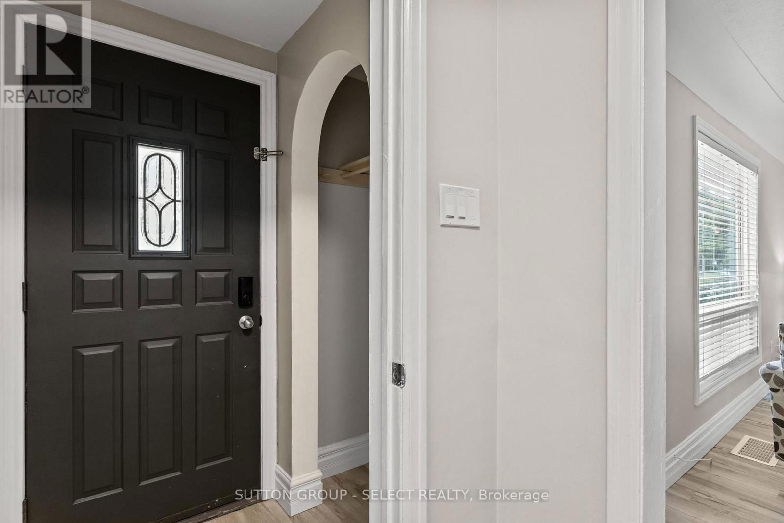 154 FOSTER AVENUE Image 5