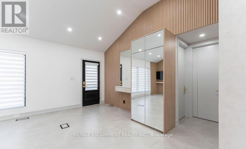 Tertiary Property View