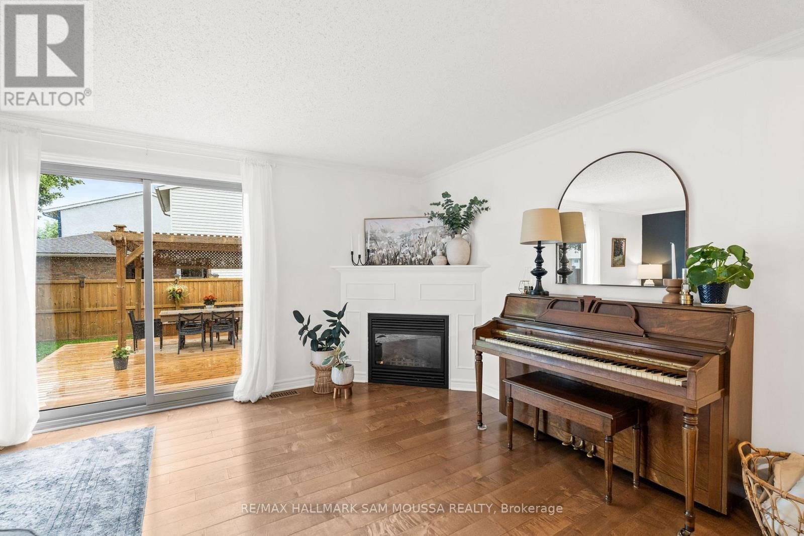 19 BERKSHIRE WAY Image 15