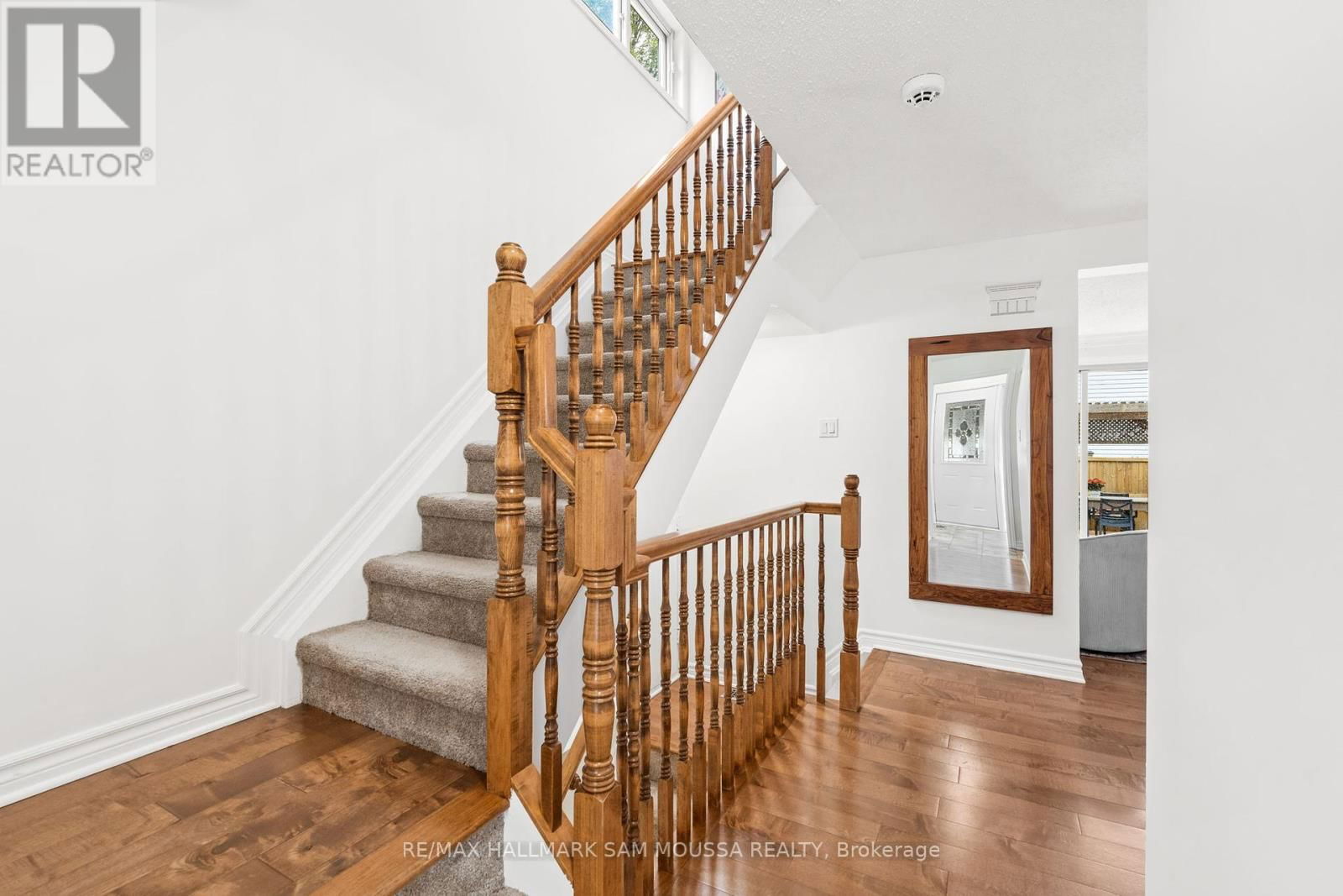19 BERKSHIRE WAY Image 20