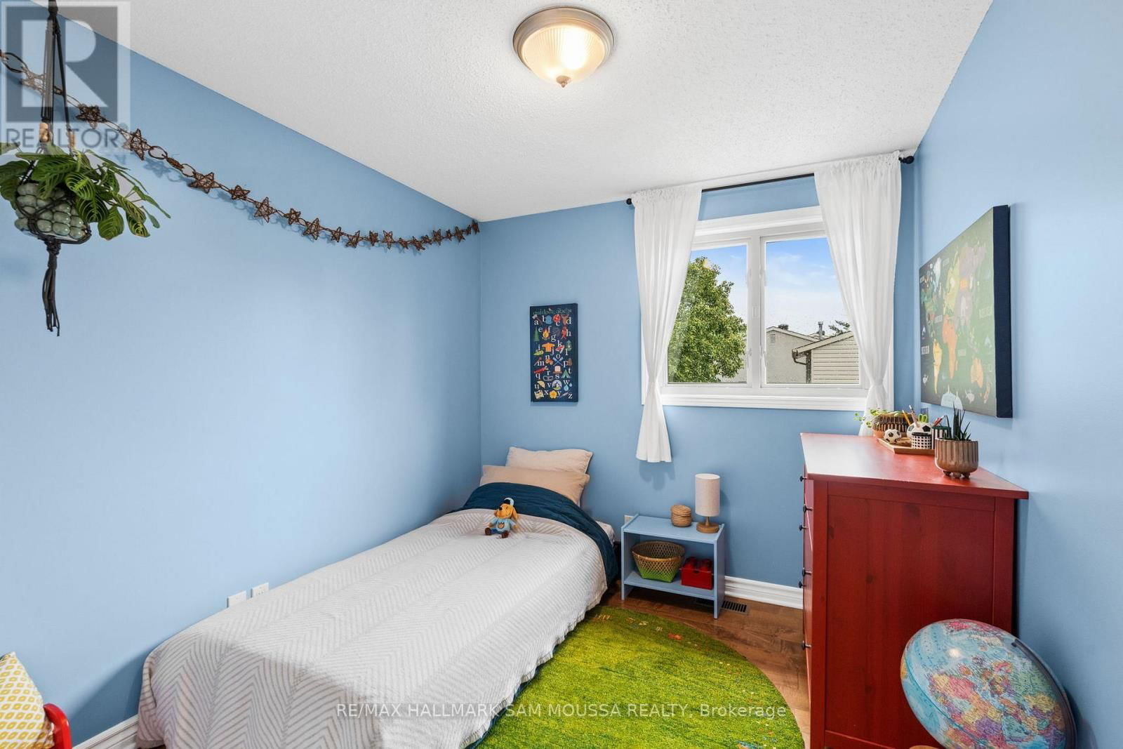 19 BERKSHIRE WAY Image 26