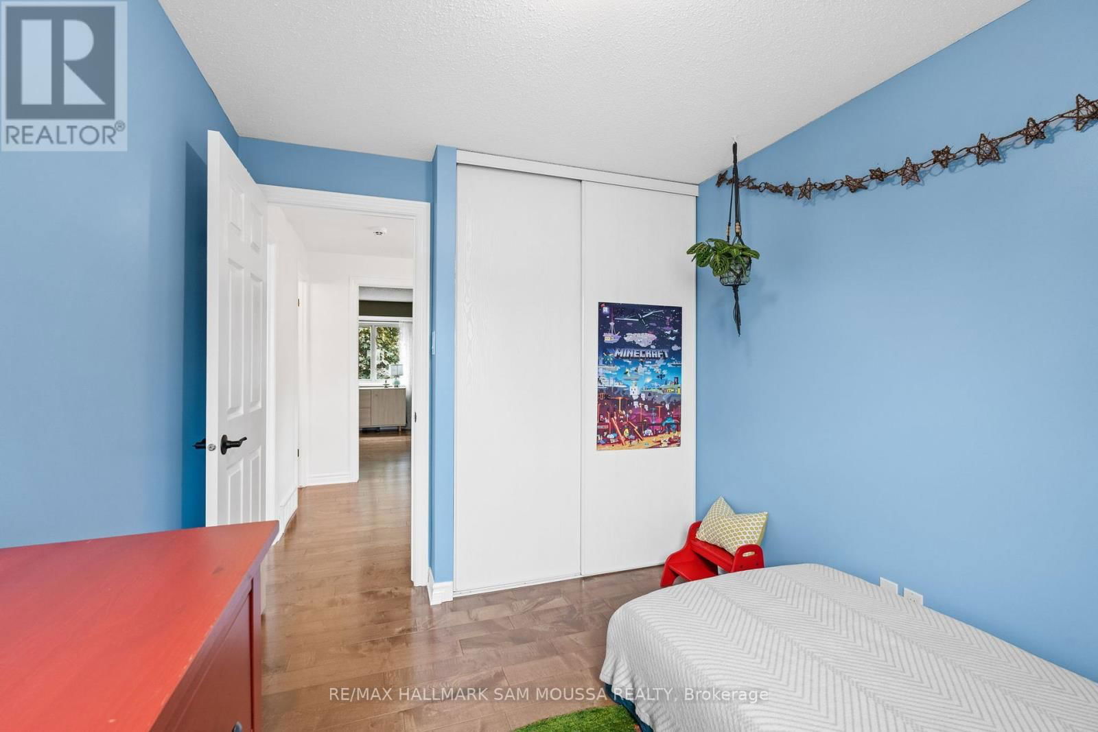 19 BERKSHIRE WAY Image 27