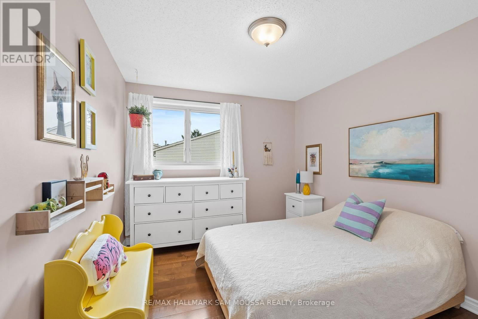 19 BERKSHIRE WAY Image 28