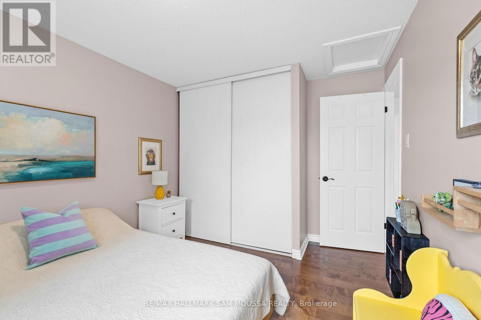 19 BERKSHIRE WAY Image 29