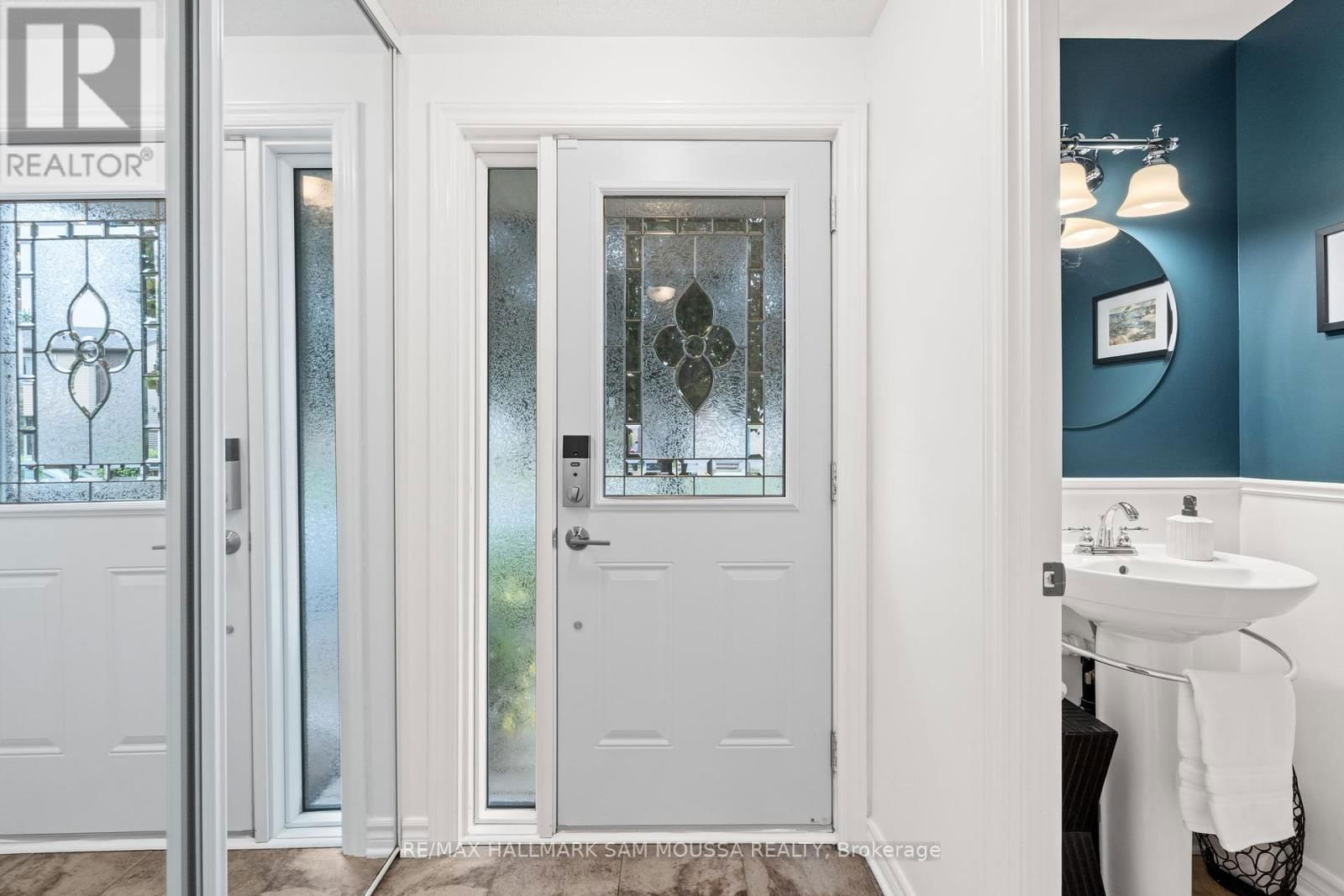 19 BERKSHIRE WAY Image 4