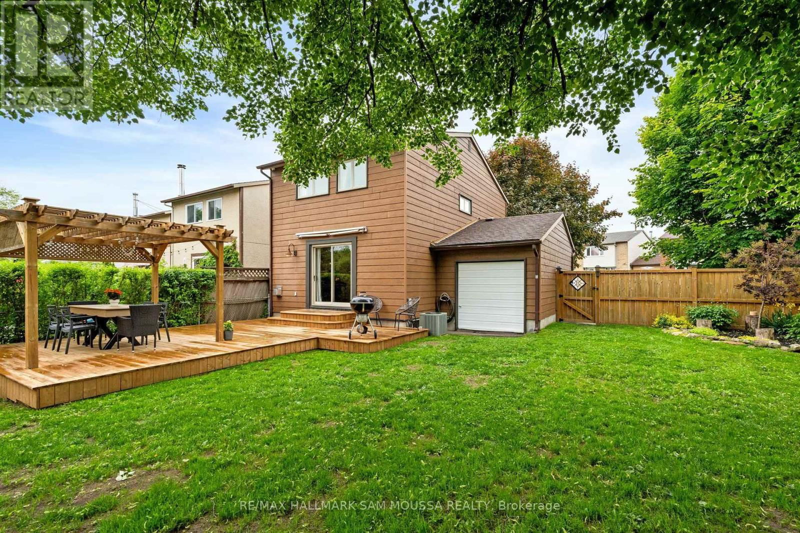 19 BERKSHIRE WAY Image 42