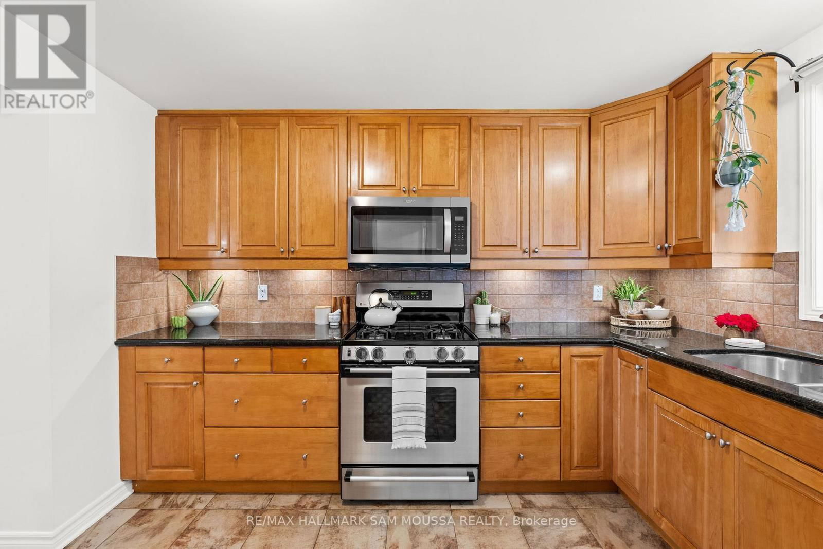19 BERKSHIRE WAY Image 7