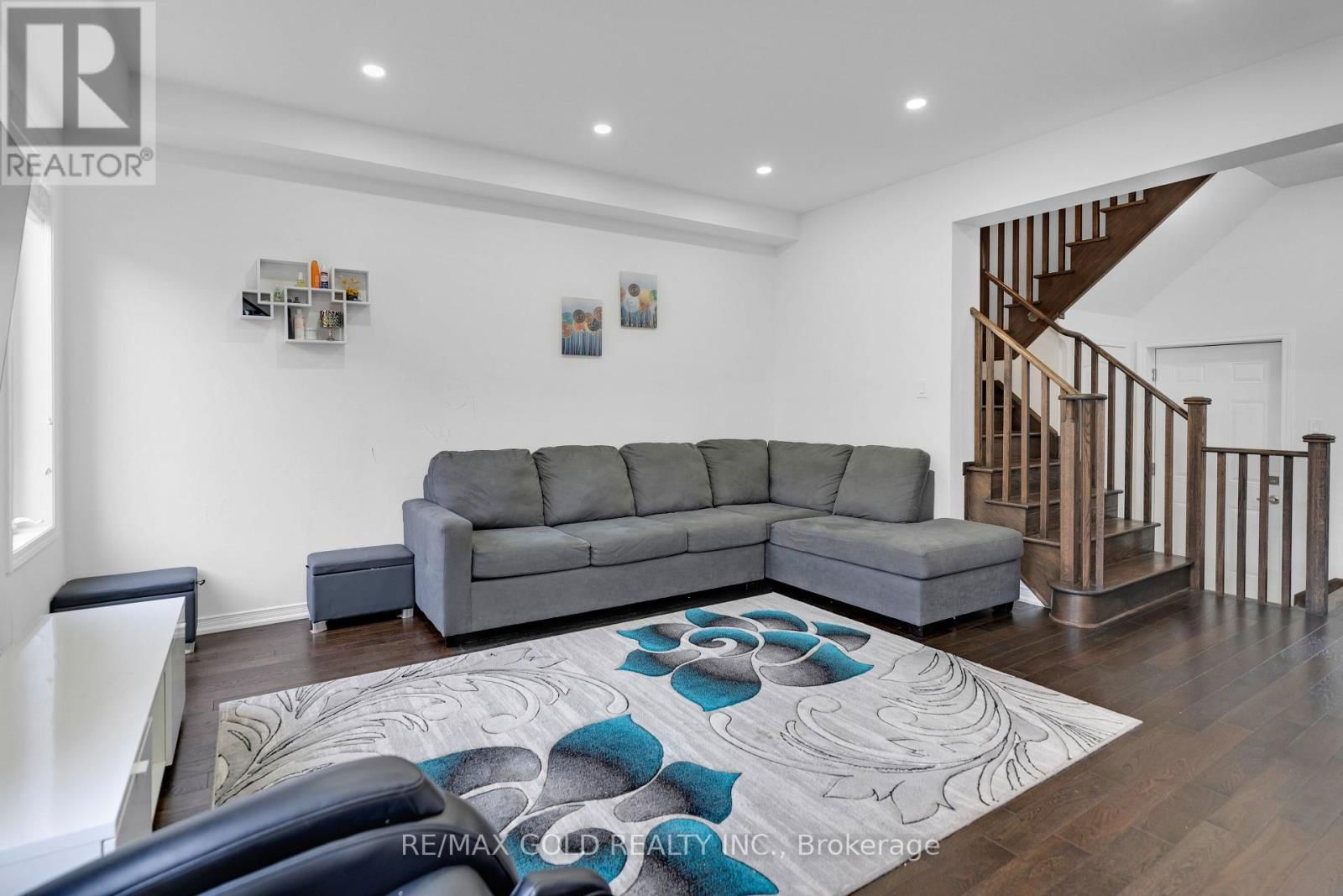 30 COOKE AVENUE Image 11