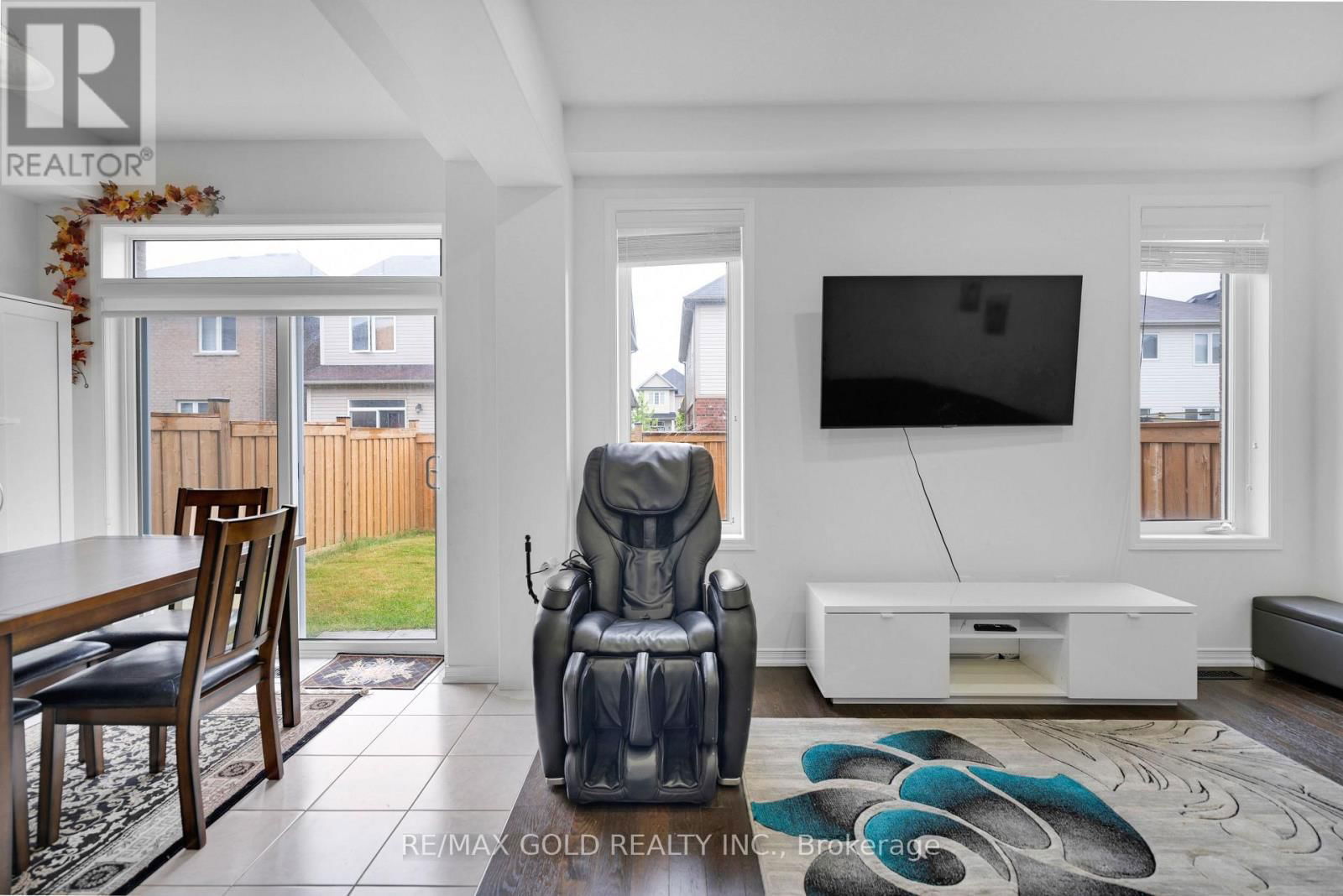 30 COOKE AVENUE Image 13