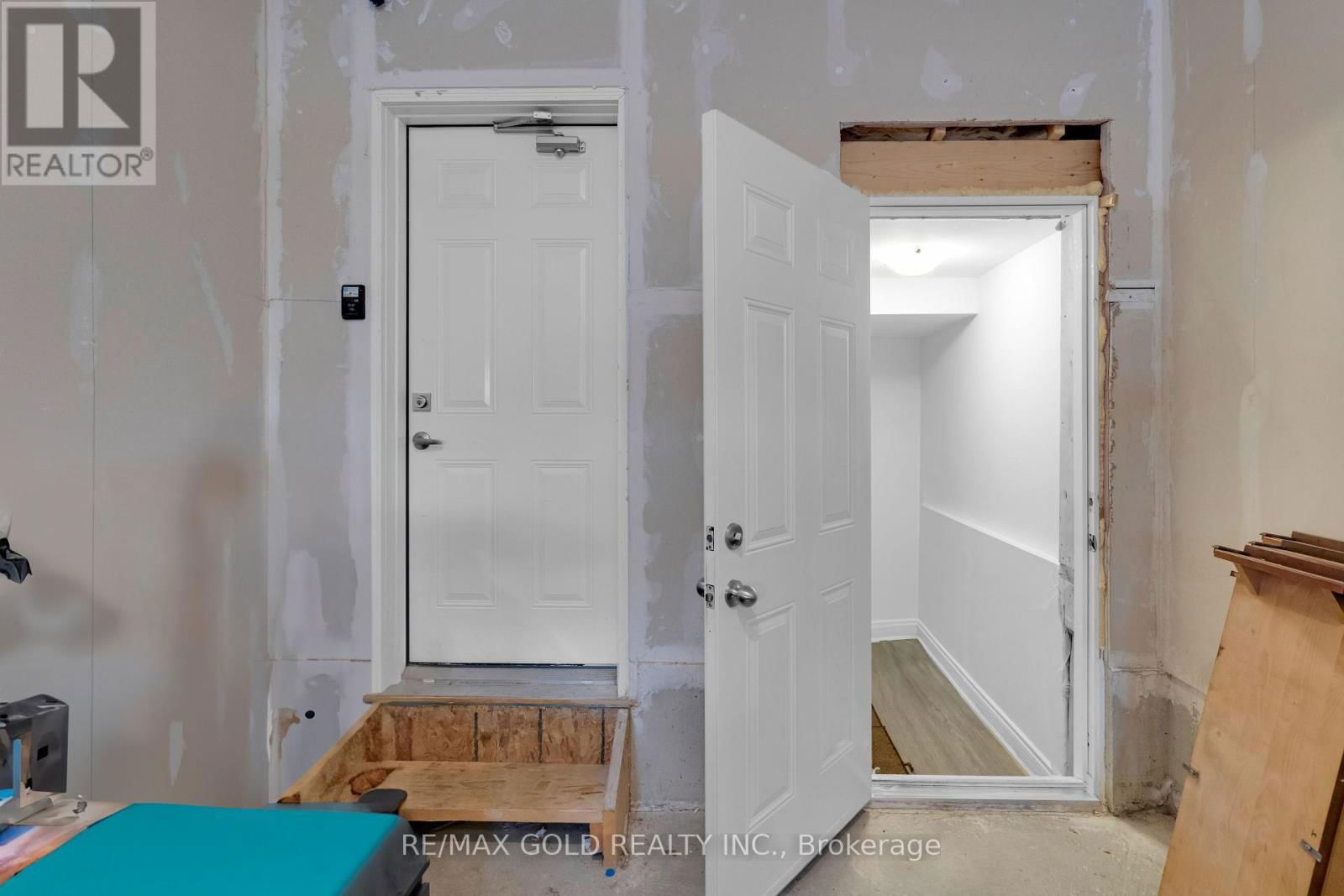 30 COOKE AVENUE Image 42
