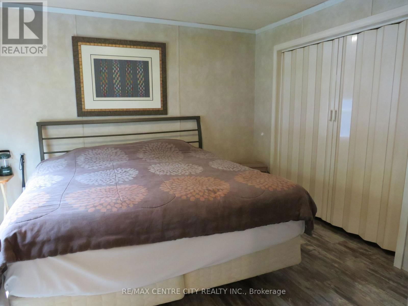 106 - 15895 LONGWOODS ROAD Image 14