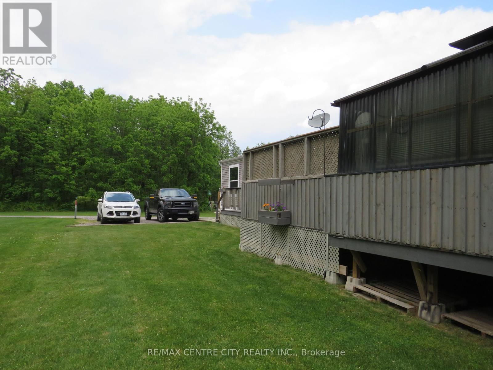106 - 15895 LONGWOODS ROAD Image 20
