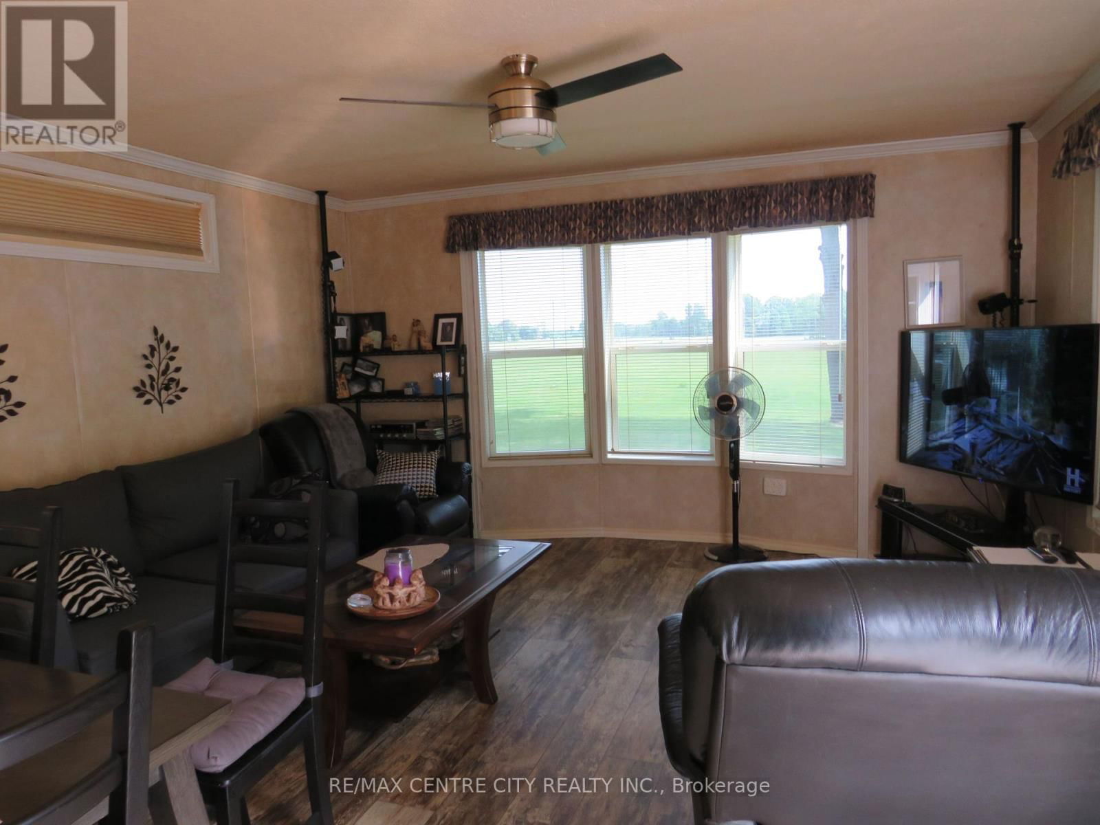 106 - 15895 LONGWOODS ROAD Image 7