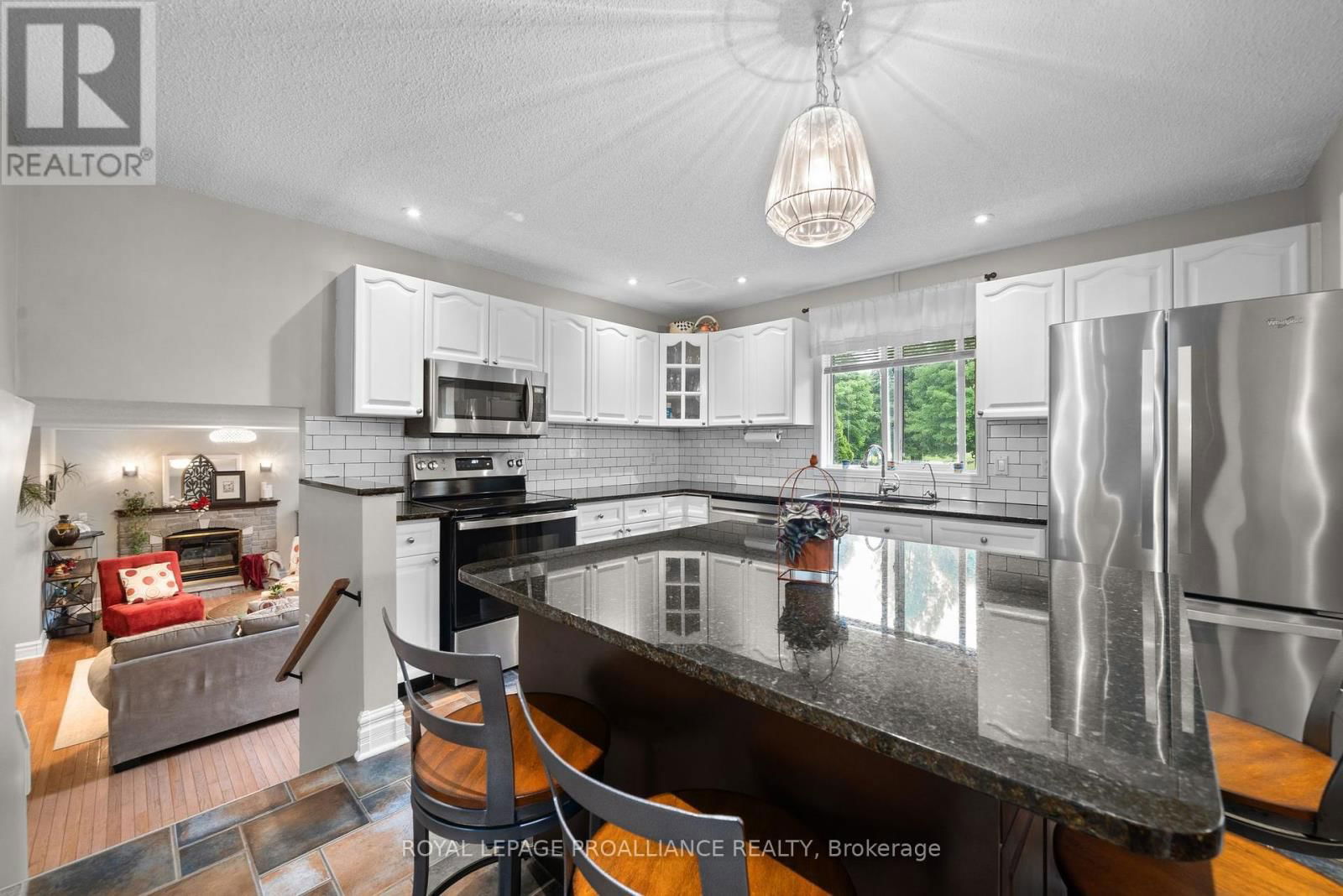 2390 COUNTY ROAD 40 Image 15