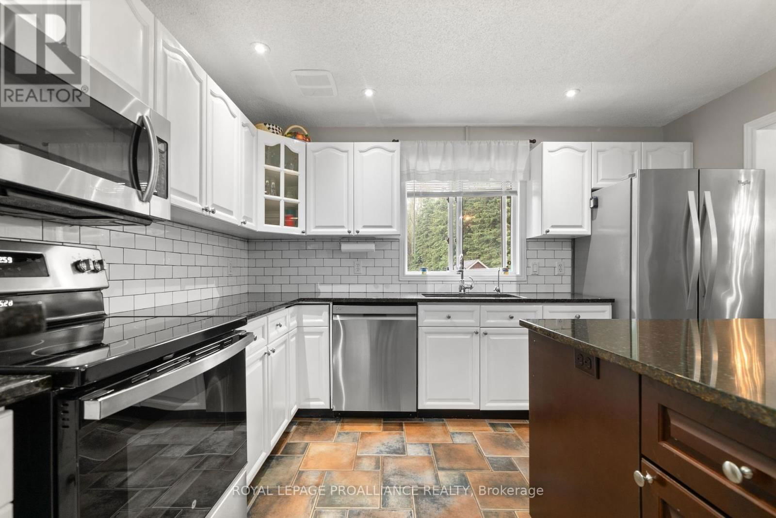 2390 COUNTY ROAD 40 Image 16