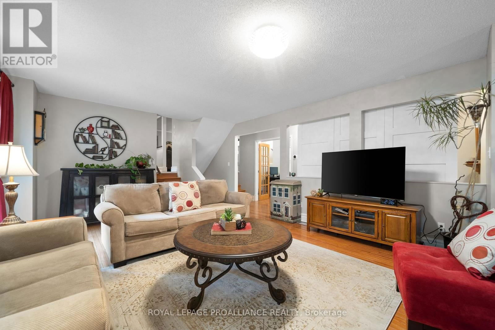 2390 COUNTY ROAD 40 Image 23
