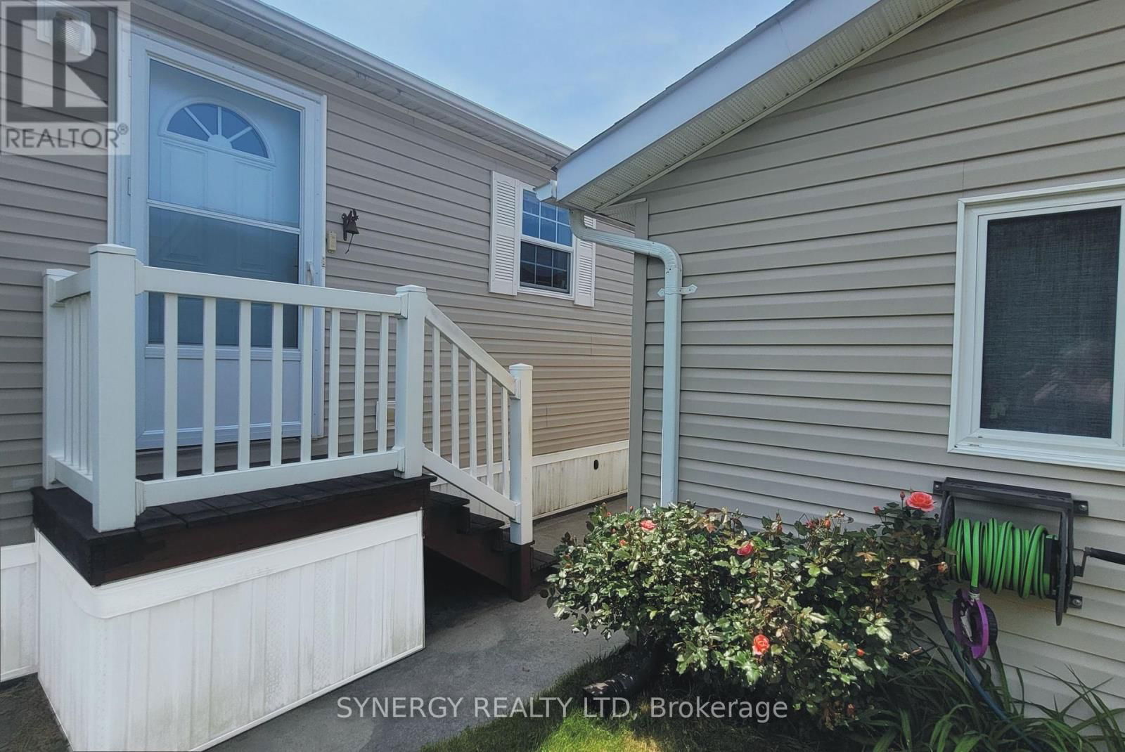 461 RICHARD CRESCENT Image 19