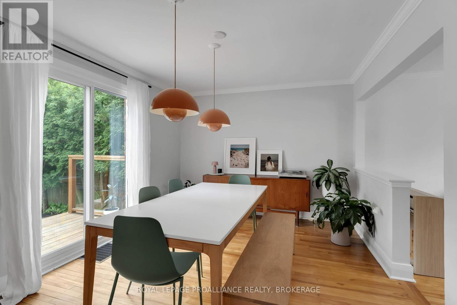295 COLLEGE STREET Image 10