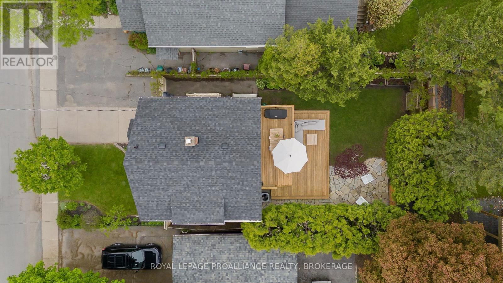 295 COLLEGE STREET Image 29