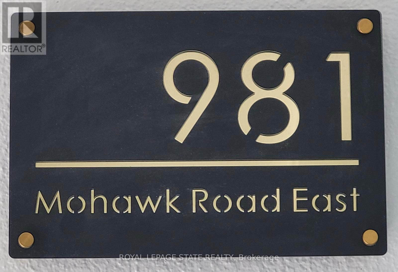 981 MOHAWK ROAD EAST Image 4