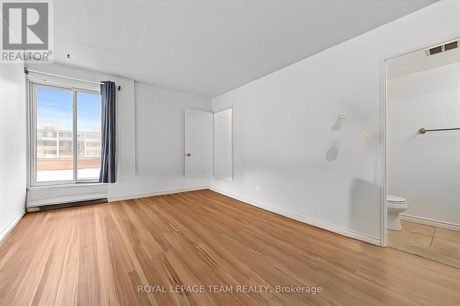 1202 - 141 SOMERSET STREET WEST Image 23