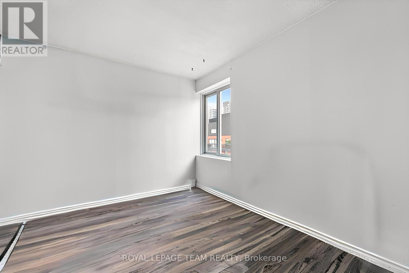 1202 - 141 SOMERSET STREET WEST Image 27