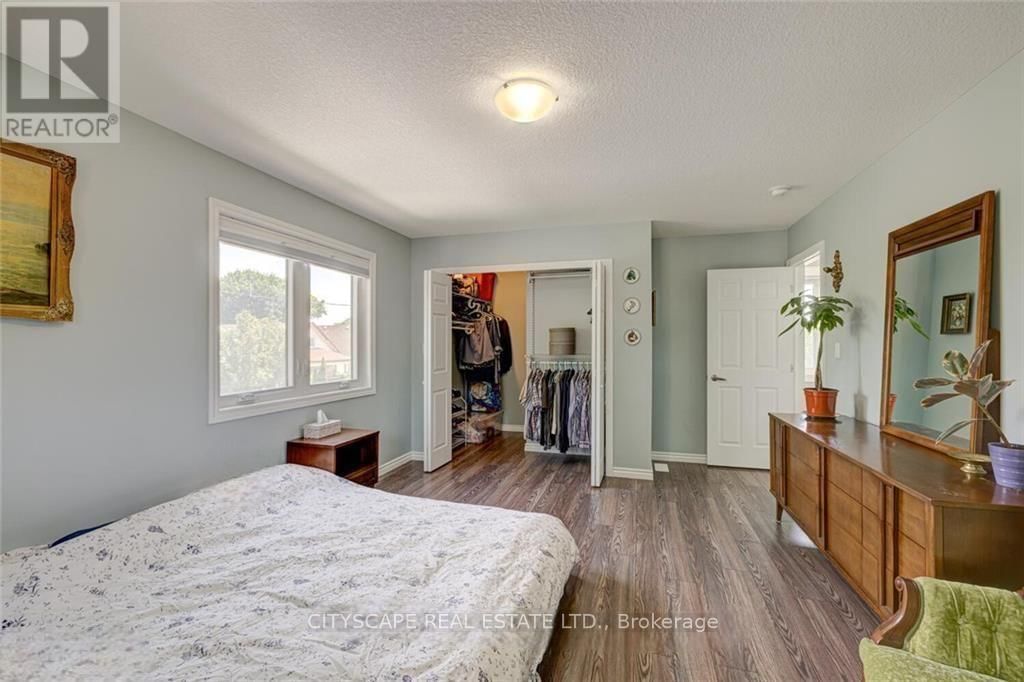 621 GLASGOW STREET NORTH Image 18