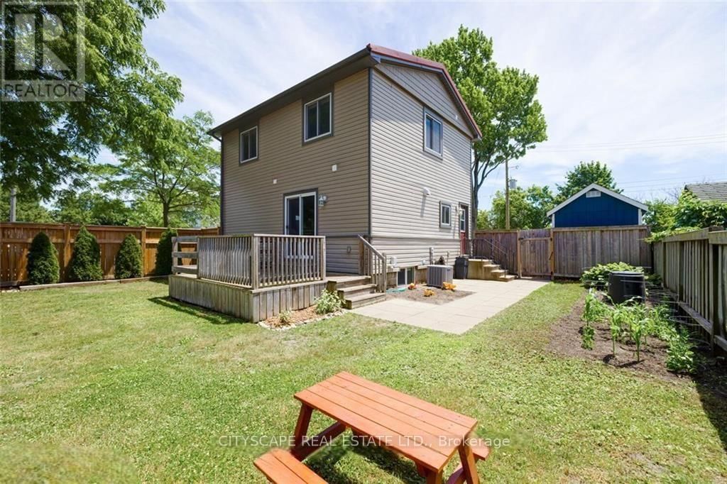 621 GLASGOW STREET NORTH Image 37