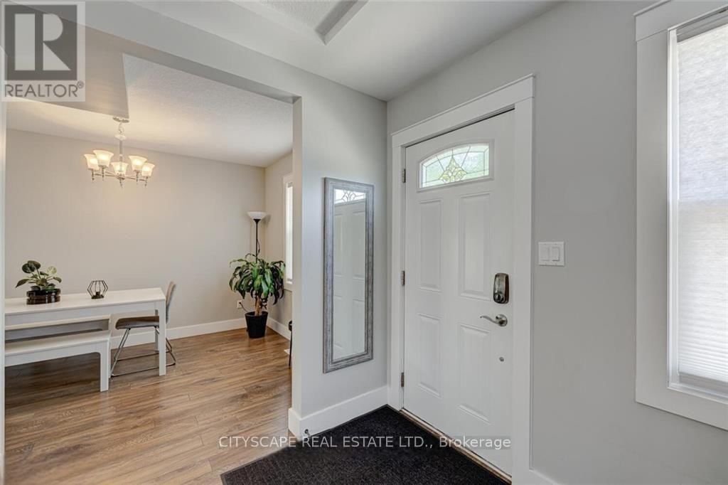 621 GLASGOW STREET NORTH Image 4