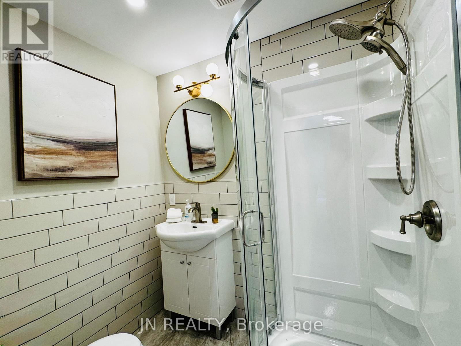1100 BRUCE STREET Image 22