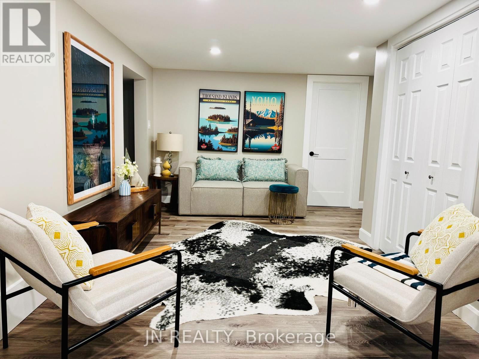1100 BRUCE STREET Image 24