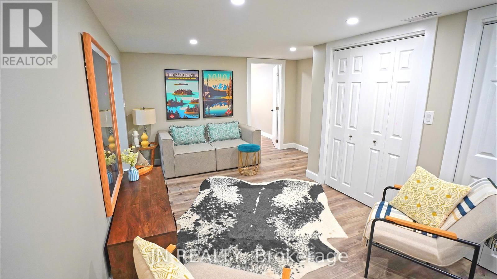 1100 BRUCE STREET Image 26
