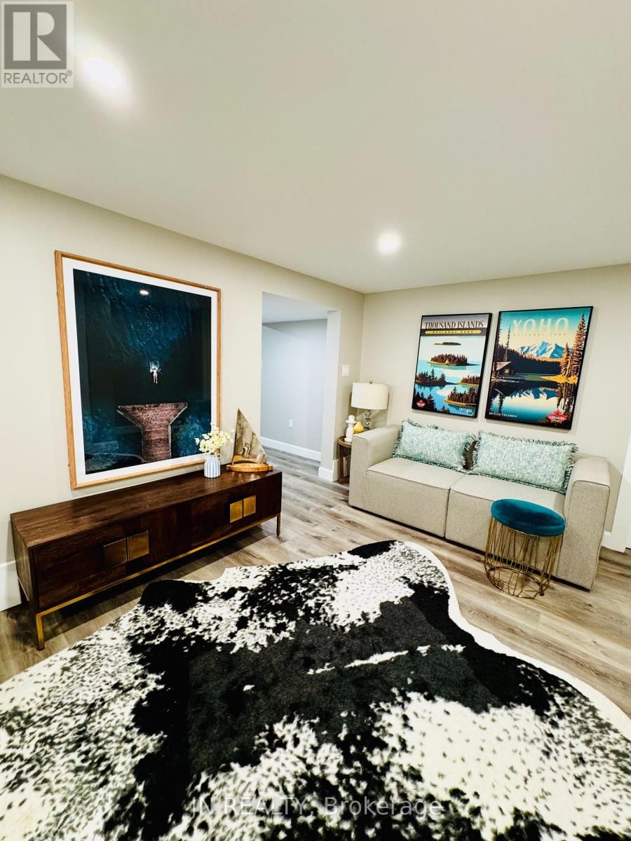 1100 BRUCE STREET Image 27