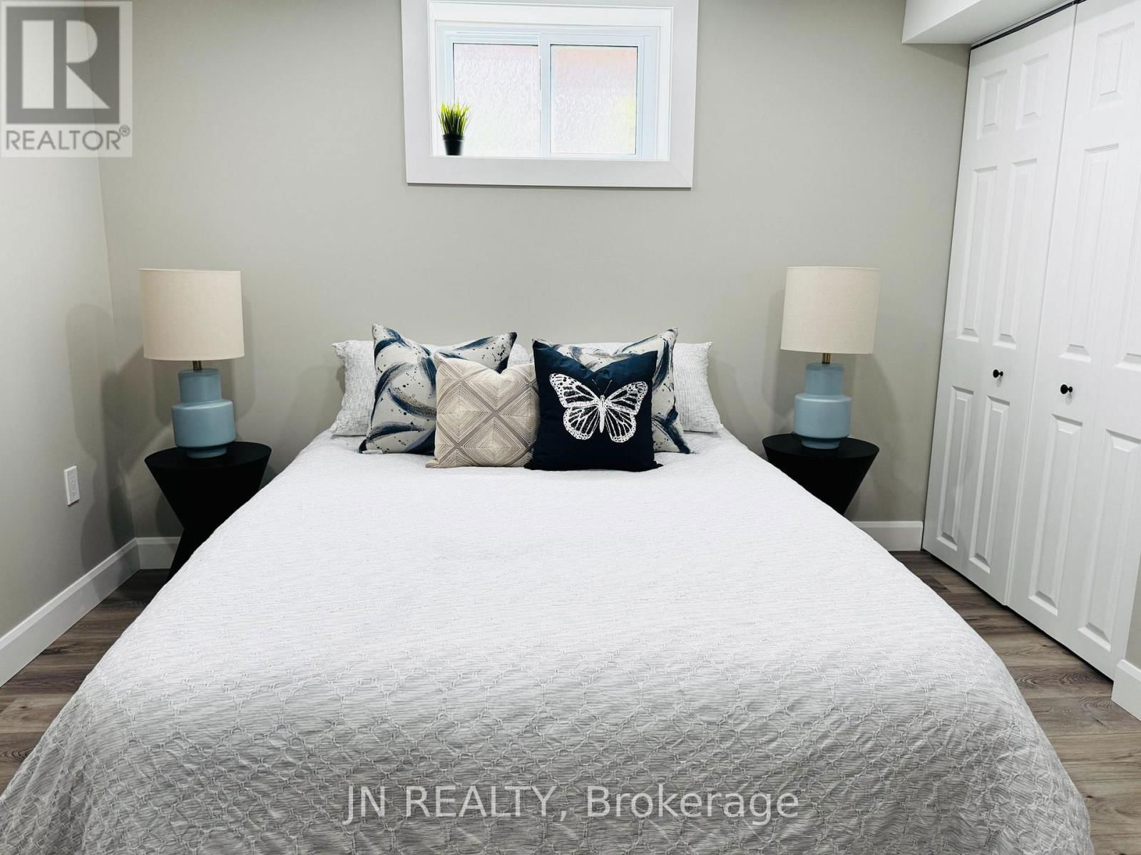1100 BRUCE STREET Image 31