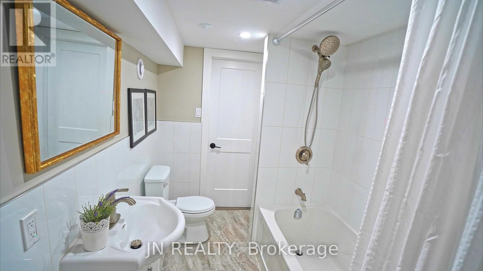 1100 BRUCE STREET Image 35