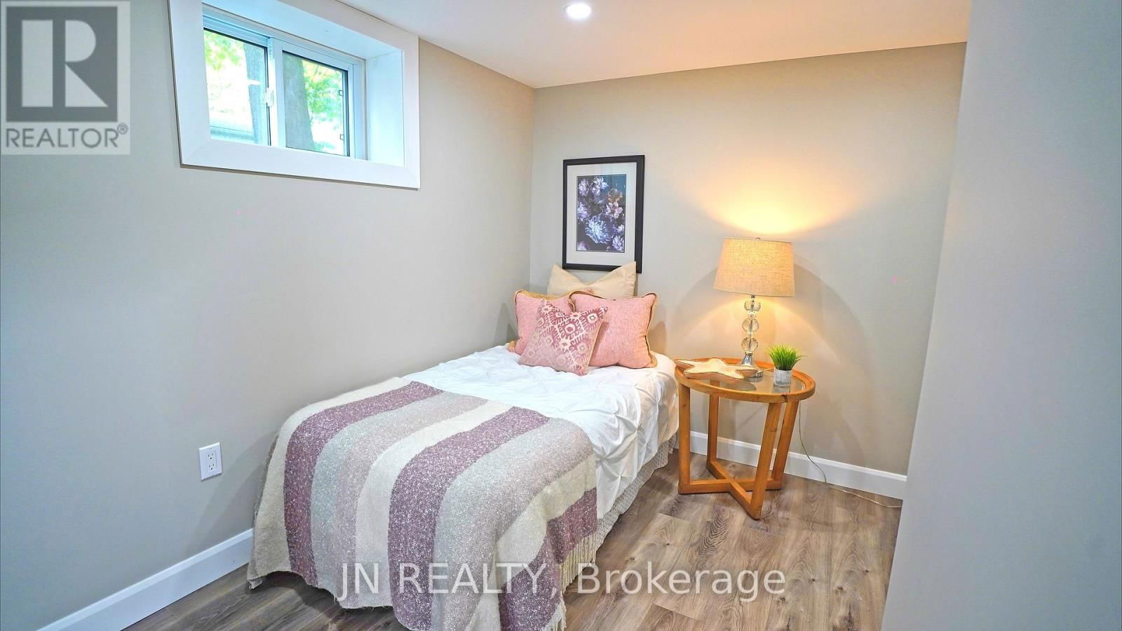 1100 BRUCE STREET Image 38